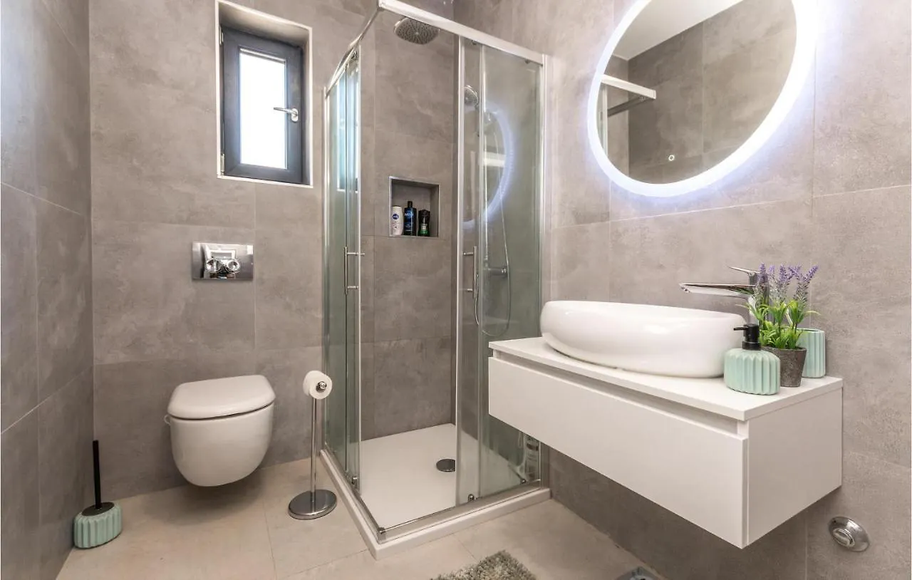 Holiday home 3 Bedroom Beautiful Home In Rastane Donje Donje Rastane