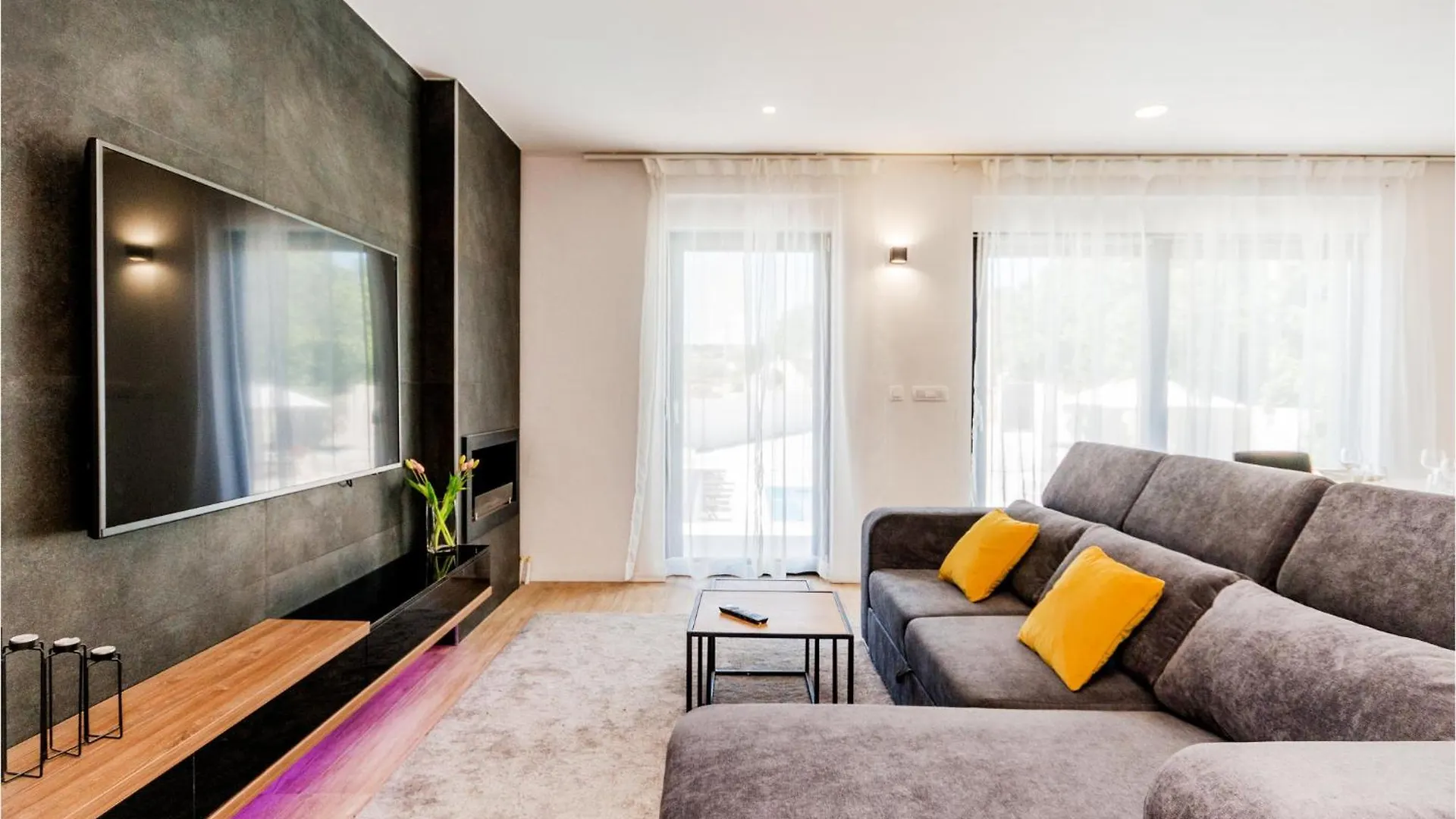 3 Bedroom Beautiful Home In Rastane Donje Donje Rastane Holiday home