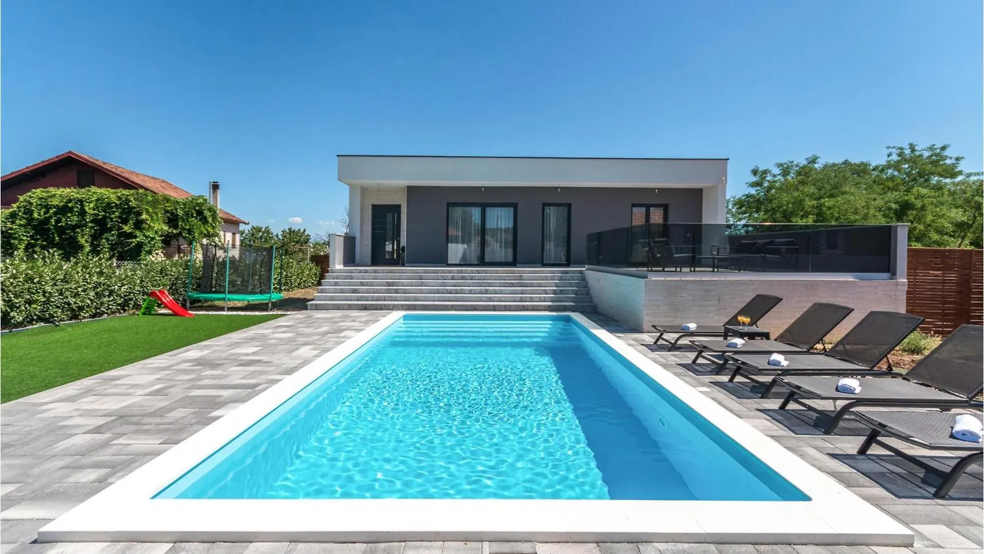 3 Bedroom Beautiful Home In Rastane Donje Donje Rastane