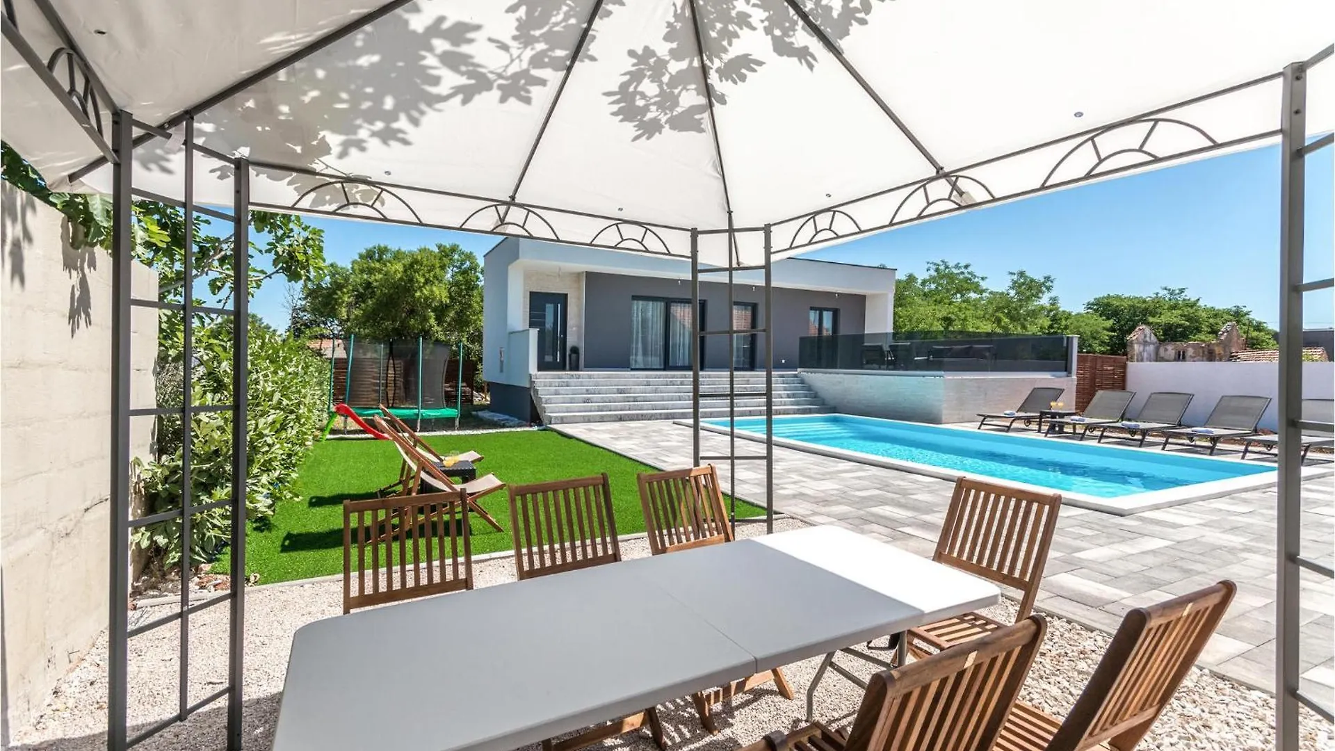 3 Bedroom Beautiful Home In Rastane Donje Donje Rastane